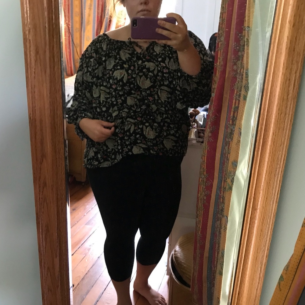 Floral over sized flowy blouse - Picture 4 of 4